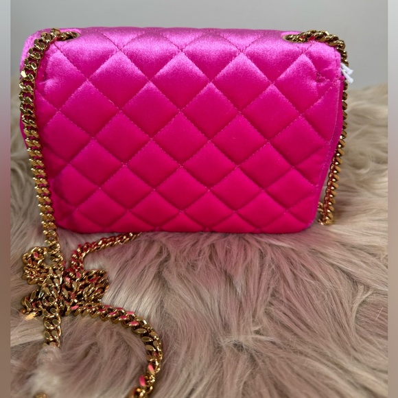 Authentic New Versace La Medusa Velvet Hot Pink Quilted Crossbody - Picture 3 of 8